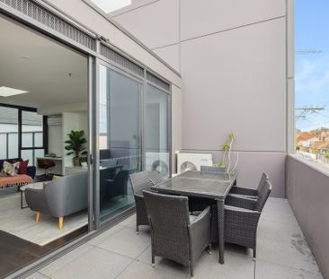 FURNISHED 3 BEDROOMS IN RICHMOND! - Photo 1
