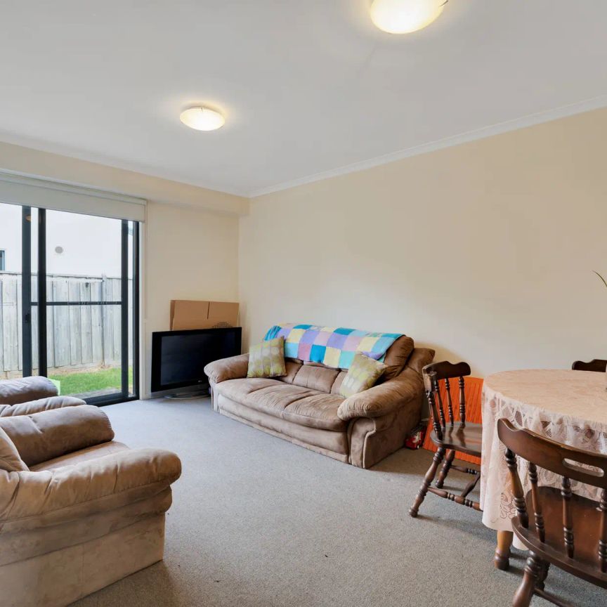 Modern Townhouse in Newhaven! - Photo 1