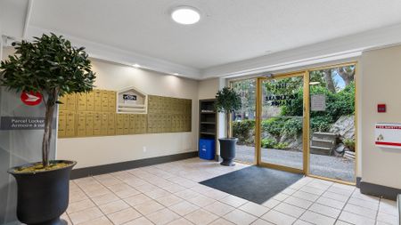 Rockmeare Manor Apartments - Photo 4