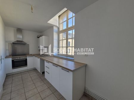 Location Appartement 4 pièces 94m² ST OMER 62500 - Photo 3