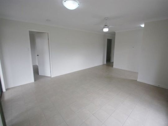 You can't go past inspecting this magnificent family home - Photo 1