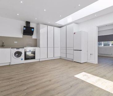 Property to rent - Photo 4