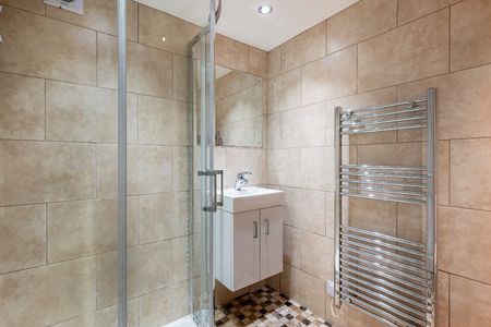 1 bedroom studio apartment to rent - Photo 4