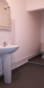 Location Appartement 1 pièce 24m² ELBEUF 76500 - Photo 3