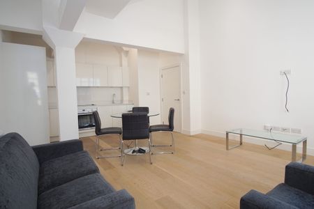 Sail Loft Court, Royal Quay Apartments, 10 Clyde Square, London, E14 7TA - Photo 4