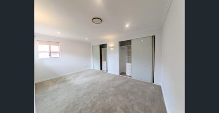 Fully Fenced, Air-Con, Gas Fireplace - Photo 2