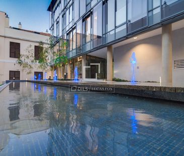 Exclusive 2-Bedroom Luxury Duplex for Short-Term Rental - Photo 4