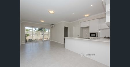 Modern apartment in quiet street - Photo 2