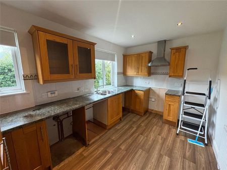 3 bedroom detached house to rent - Photo 3