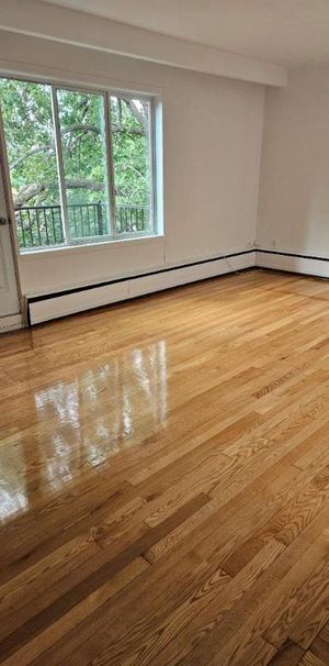 1 CH - 1 SDB - Côte Saint-Luc - $1,125 /mo - Photo 1