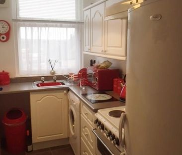 2 bed flat to rent Bath Street, DE7 - Photo 3