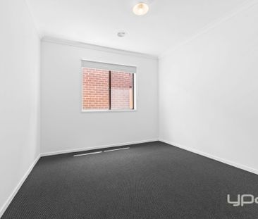 4 Stricta Circuit, Fraser Rise - Photo 1