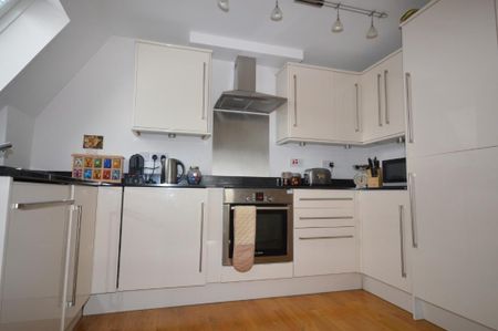 2 bedroom flat to rent - Photo 3