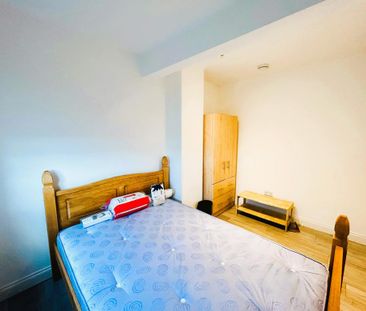 1 bedroom in a house share to rent - Photo 5