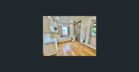 Charming Two Bedroom Home - Photo 4