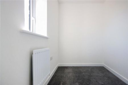 3 bedroom detached house to rent - Photo 4