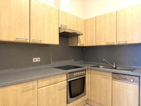 GROSSZÜGIGE 2-ZIMMERWOHNUNG NÄHE VOLKSTHEATER! Döblergasse 1/22 - Photo 3