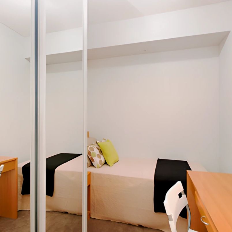 Two Bedroom Apartment small - Photo 1