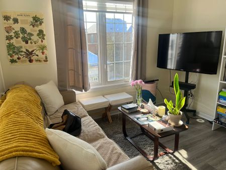 For Lease - 25 Rocking Horse Street Unit# Coach, Markham, Ontario - Photo 4