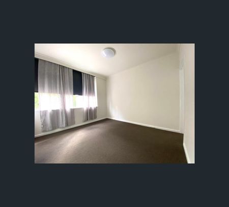 21 23 King Edward Avenue, Albion, Vic 3020 - Photo 2