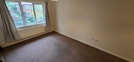 1 bed studio flat to rent in SR2 - Photo 3