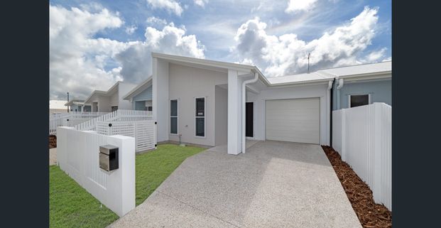 48 Blue Drive, Banya - Photo 1