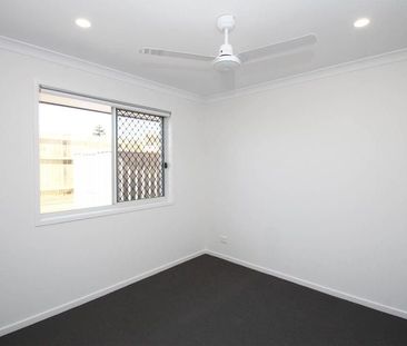 Modern Family Home - Photo 4