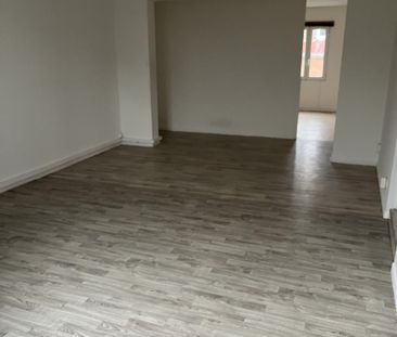 Location appartement - DOURGES - Photo 1