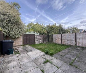 3 bedroom semi-detached house to rent - Photo 3
