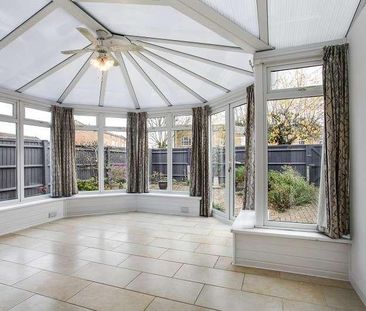 Fosseway Avenue, Moreton-in-marsh, Gloucestershire, GL56 - Photo 1