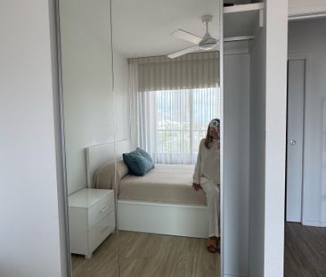 Broadbeach - Photo 3