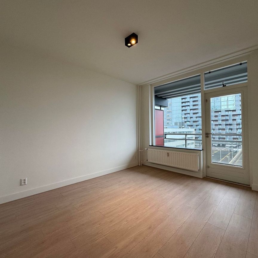 Appartement te huur: Van Oldenbarneveltplaats 330 3012 AM Rotterdam - Foto 1