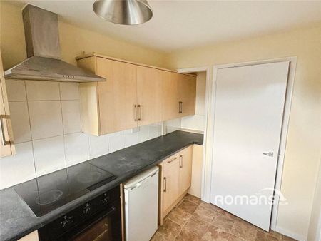 1 bedroom flat to rent - Photo 5