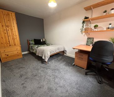 8 Bedroom, 83 Lower Ford Street – Student Accommodation Coventry - Photo 6