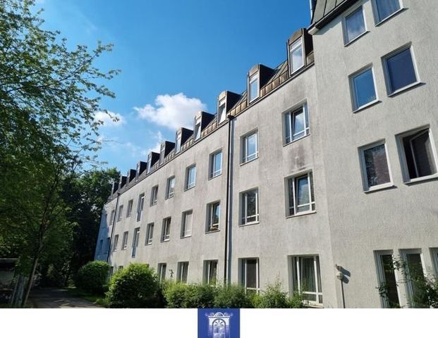 GemÃ¼tliches mÃ¶bliertes Appartement mit Schlafempore und EinbaukÃ¼che! - Photo 1