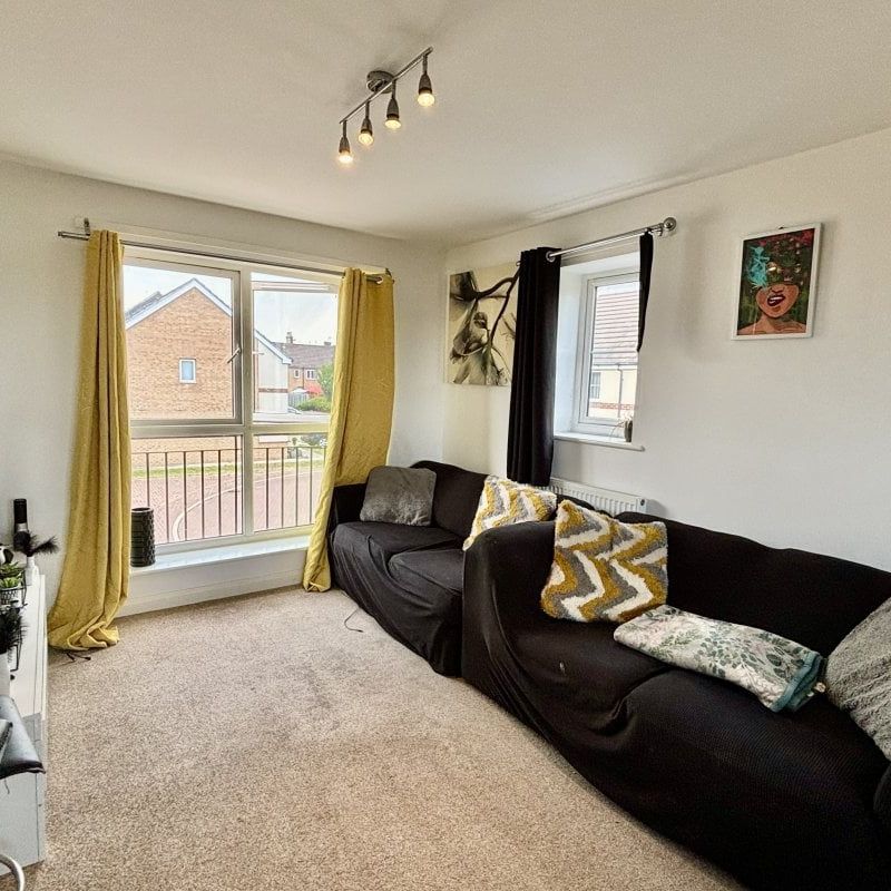 21 Rathbone Crescent - Photo 1