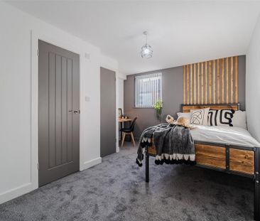 5 bedroom terraced house to rent - Photo 1