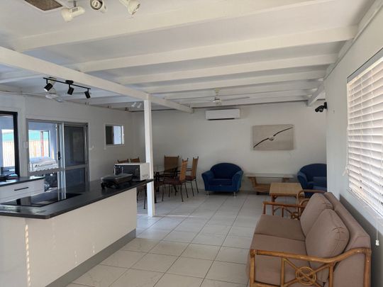 Caravonica - Photo 1