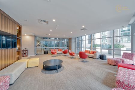 East Perth - Photo 5