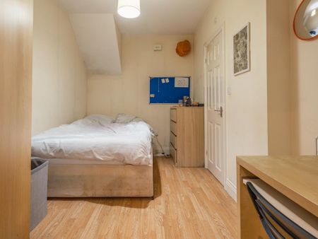 3 bedroom ground floor flat to rent - Photo 5