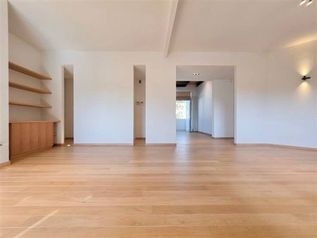 Tout savoir sur cet appartement à St-Gilles, à St-Gilles - Foto 3