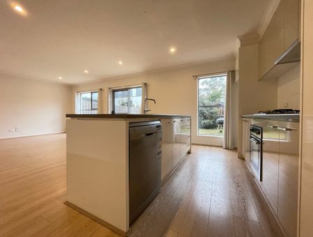 Modern Charm & Convenience in Every Corner - Photo 4