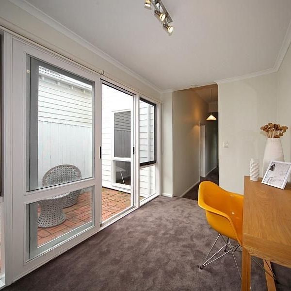 18 Robinson Street, Prahran - Photo 1