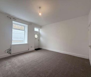 Wakefield Road, Denby Dale, HD8 - Photo 1