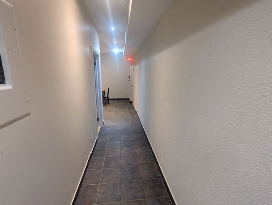 For Lease - 48 Mississauga Road Unit# 4, Mississauga, Ontario - Photo 1