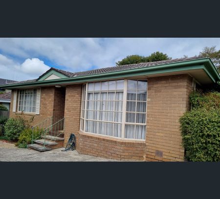 5/216-218 Lawrence Road, Mount Waverley, Vic 3149 - Photo 2