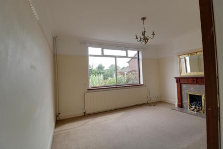 3 bedroom semi-detached house to rent - Photo 3