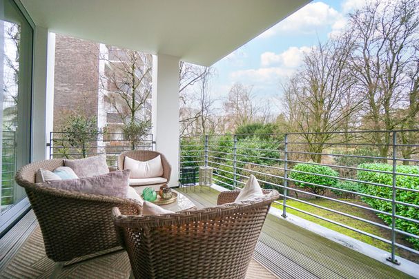 Düsseldorf: Urbaner Komfort trifft Freiraum – Exklusive 3-Zimmer-Wohnung mit zwei Balkonen - Foto 1