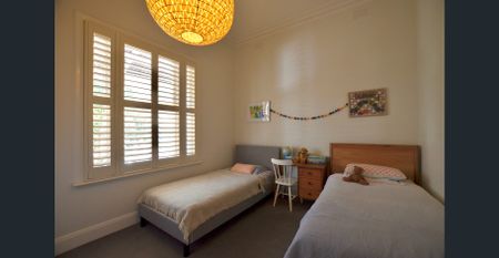 Charming Middle Park Home Moments from the Beach - Photo 5