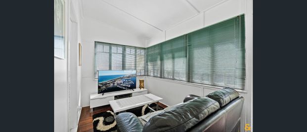 Wynnum, QLD 4178 - Photo 1